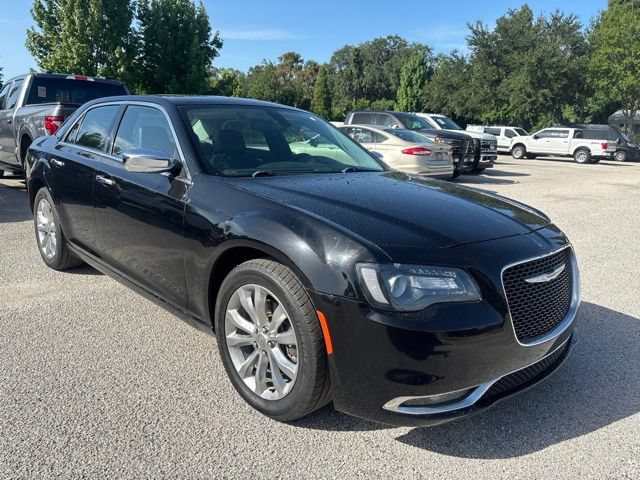 Used 2017 Chrysler 300 C AWD/4WD image 3