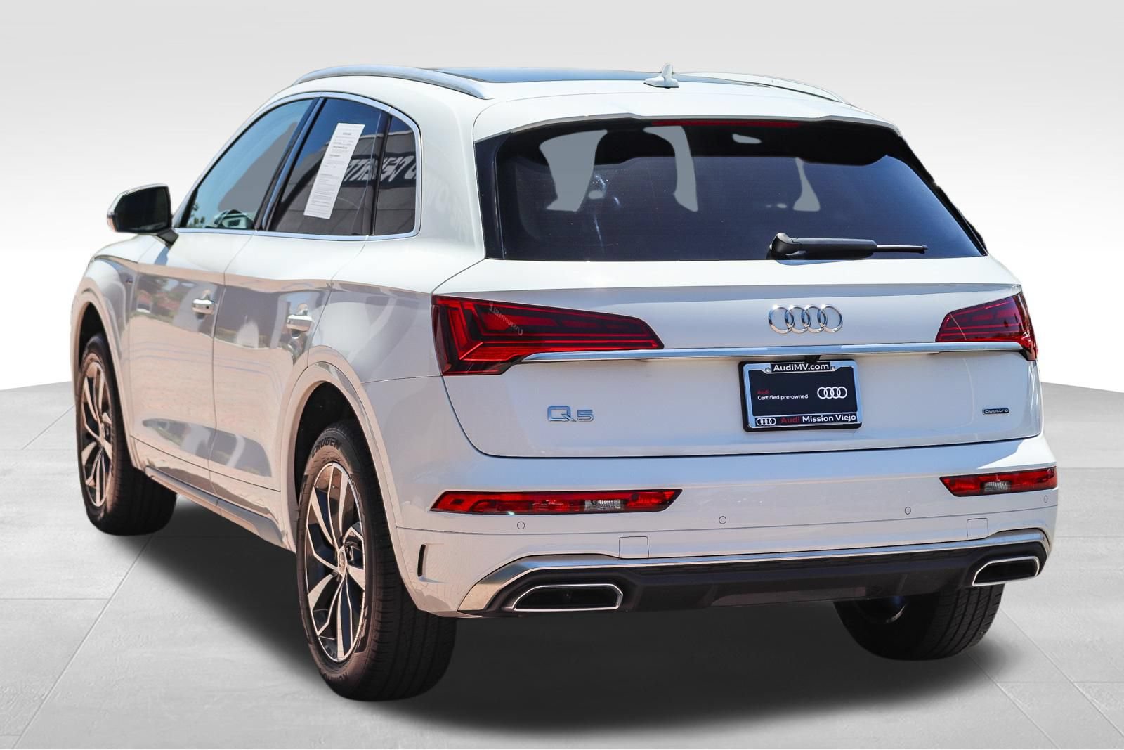 Certified 2023 Audi Q5 2.0T Premium w/ Convenience Package AWD/4WD image 5