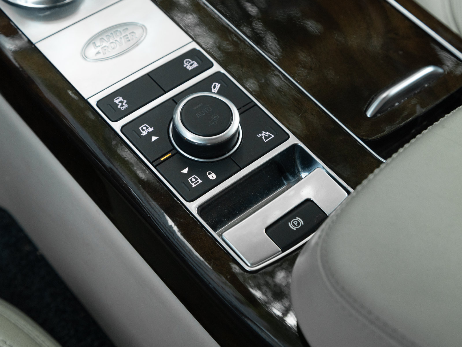 Used 2021 Land Rover Range Rover Autobiography AWD/4WD image 26