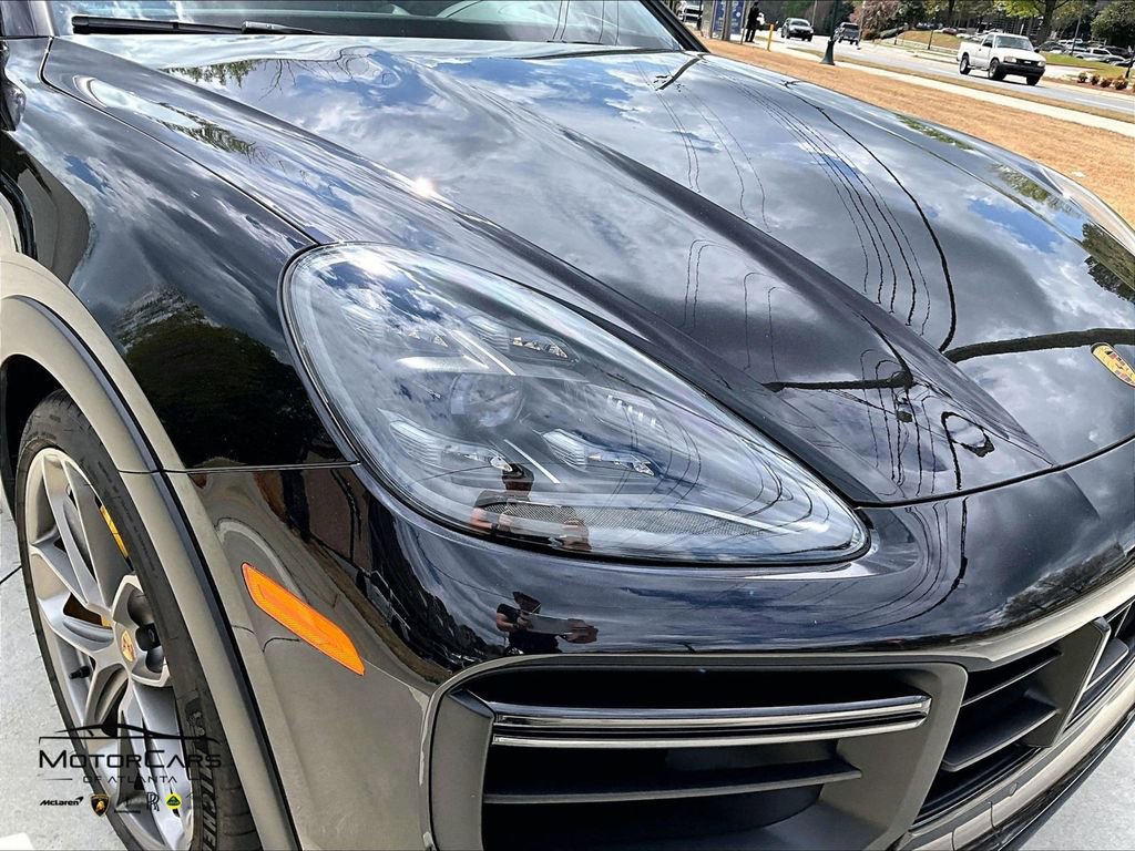 Used 2022 Porsche Cayenne Turbo GT image 28