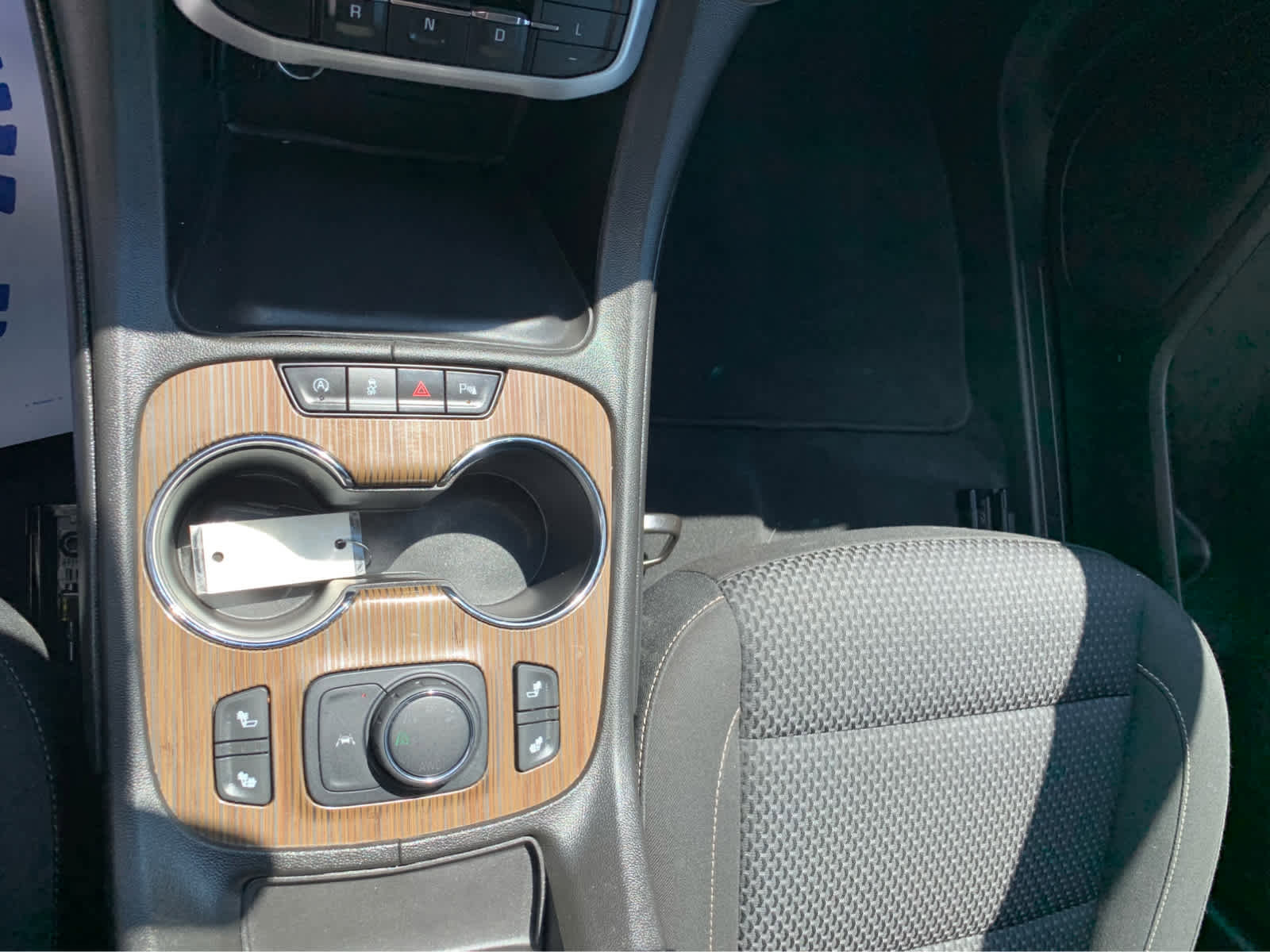Used 2023 GMC Acadia SLE w/ Driver Convenience Package AWD/4WD image 19
