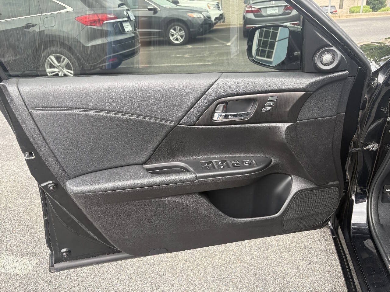 Used 2015 Honda Accord EX-L image 8