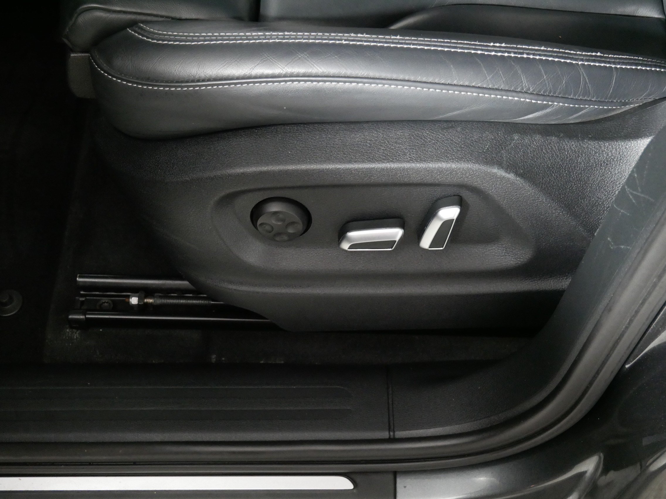 Used 2015 Audi SQ5 Premium Plus AWD/4WD image 20