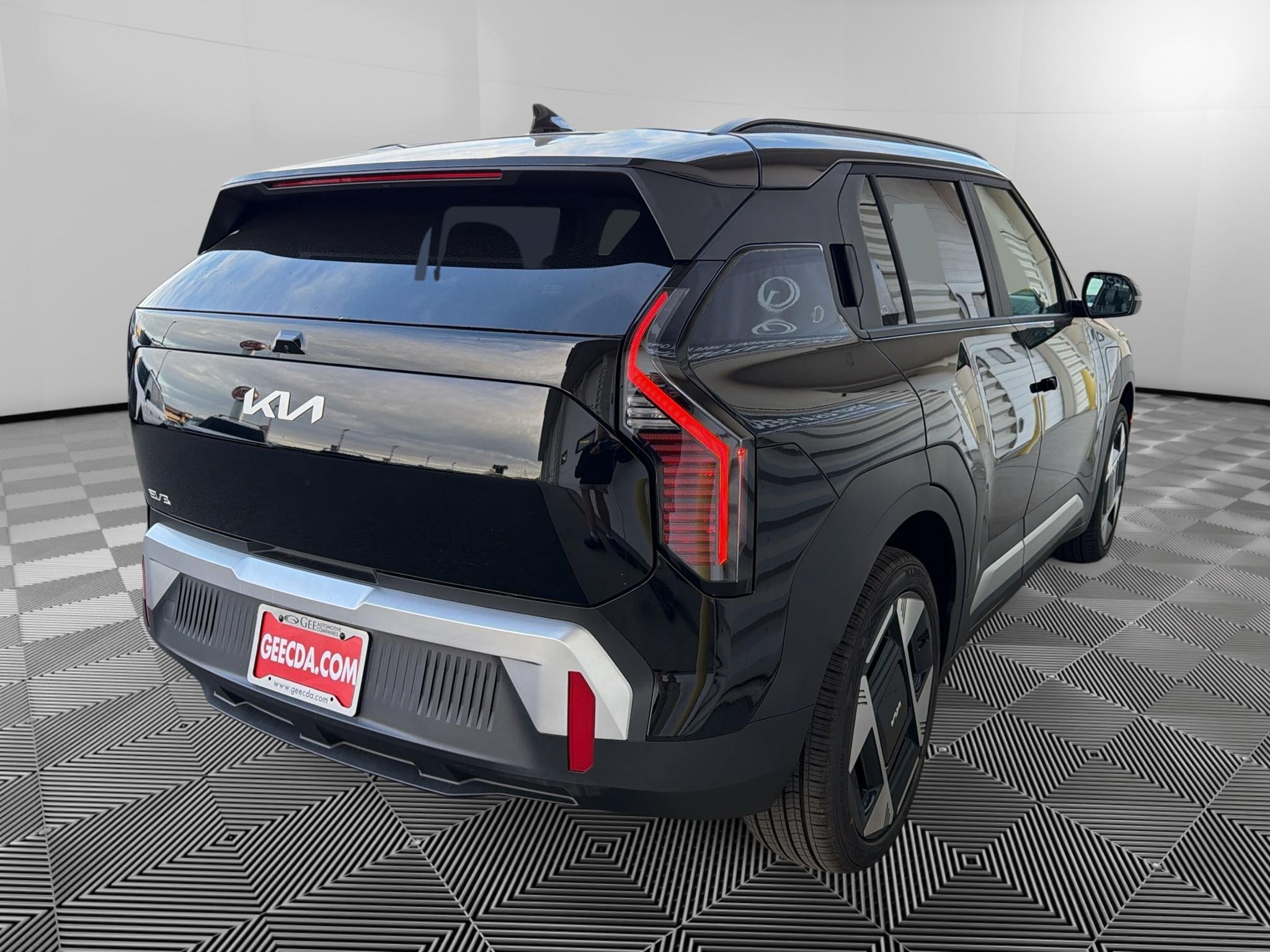 New 2027 Kia EV3 Wind AWD/4WD image 4