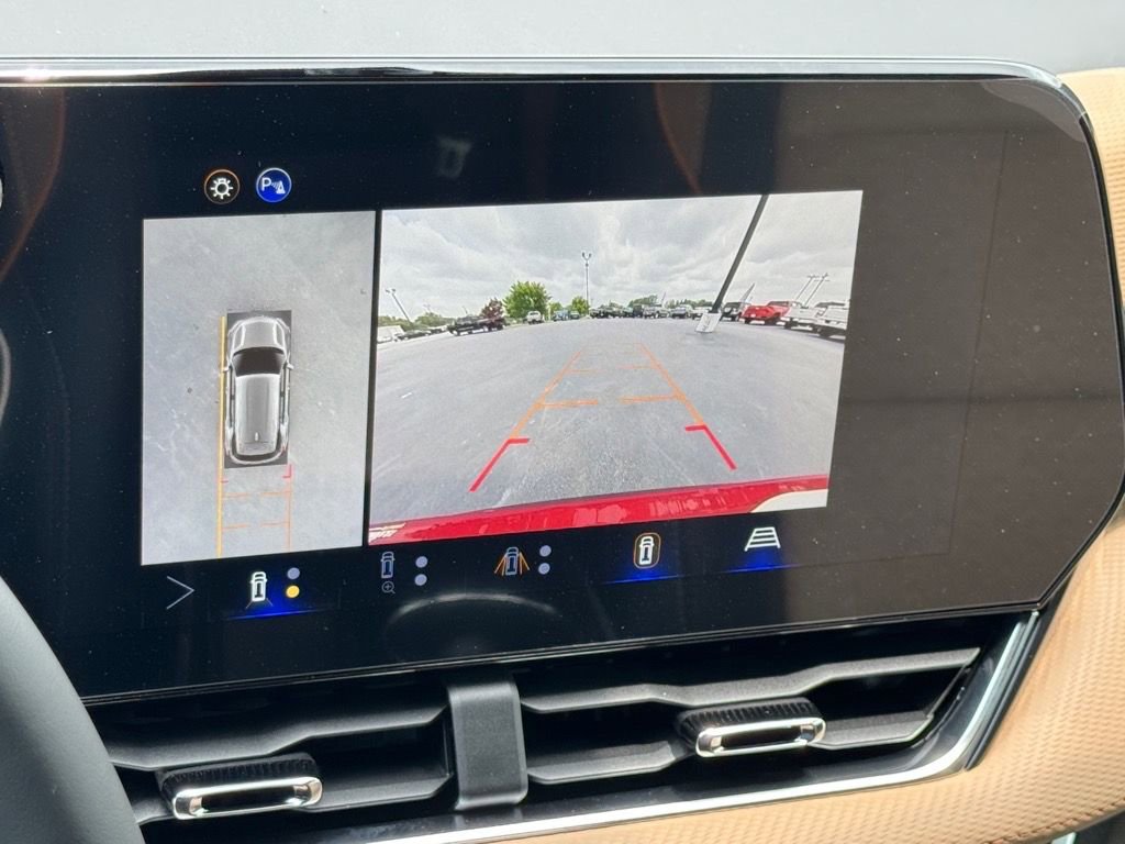 Used 2026 Chevrolet Equinox ACTIV w/ Convenience Package III image 25