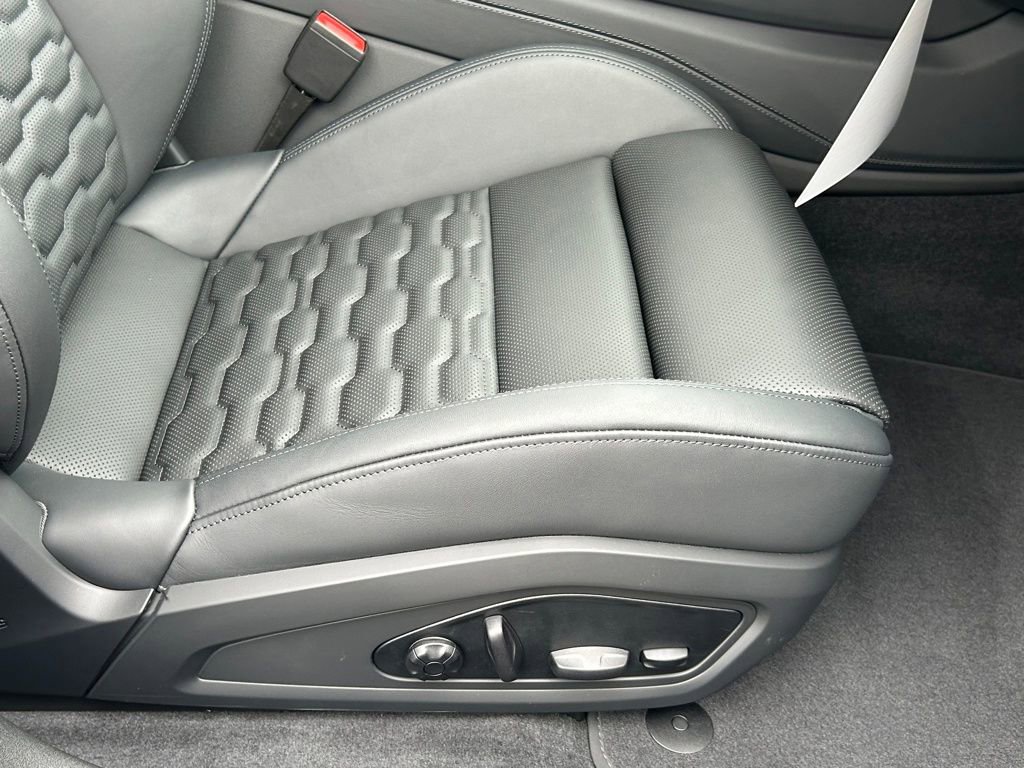 New 2026 Audi RS e-tron GT Base image 63