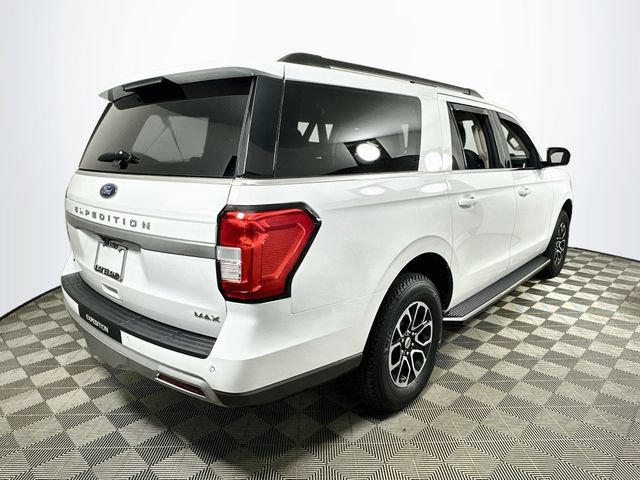 Used 2023 Ford Expedition Max XLT RWD image 3