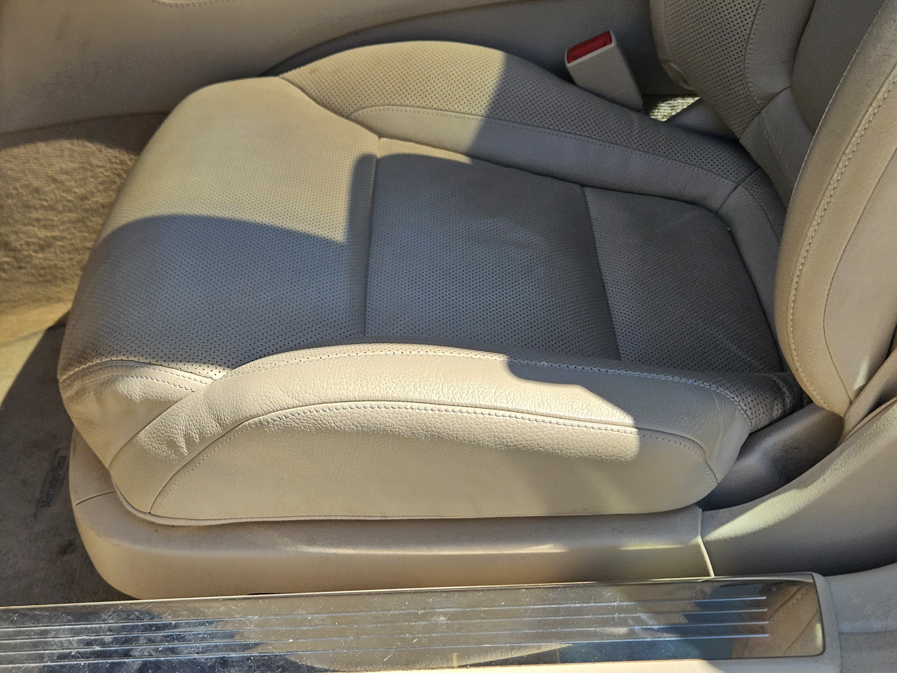 Used 2013 Mercedes-Benz SL 550 image 16