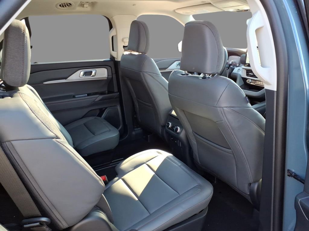 New 2026 Ford Explorer Active image 10