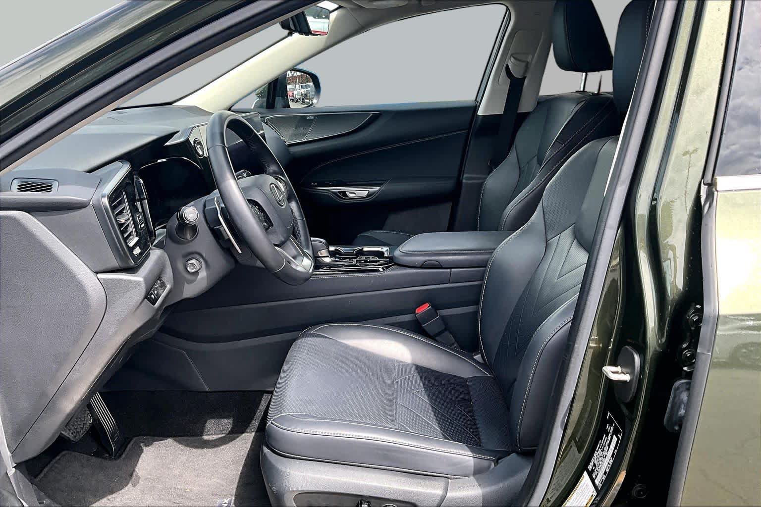 Used 2025 Lexus NX 450h+ AWD w/ Towing Package (2000 Lbs) image 8