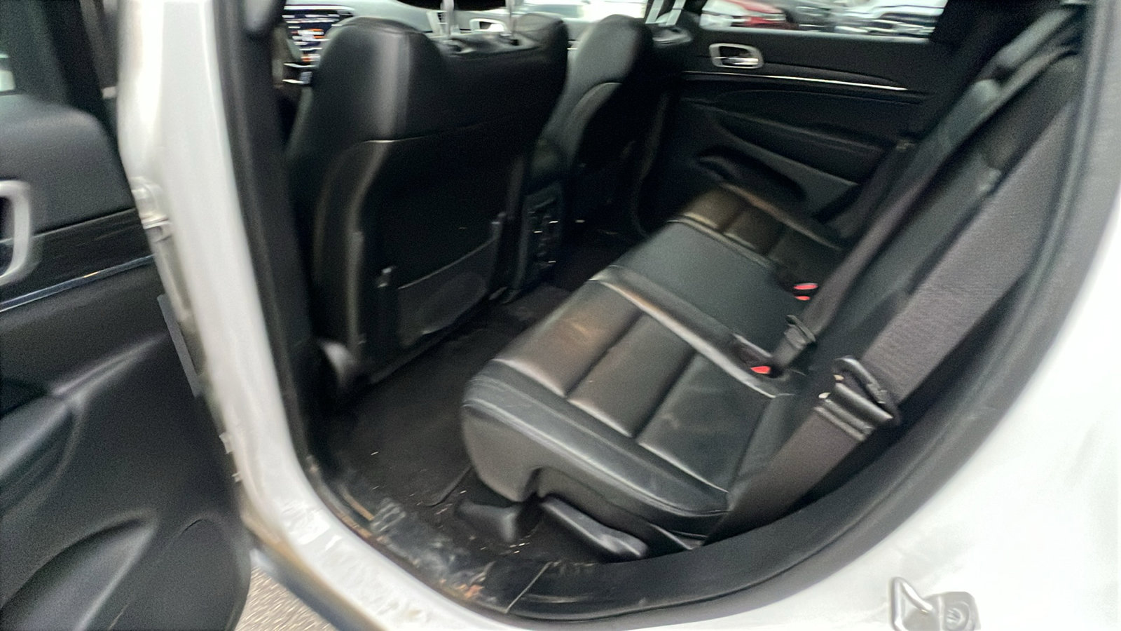 Used 2022 Jeep Grand Cherokee Limited image 25