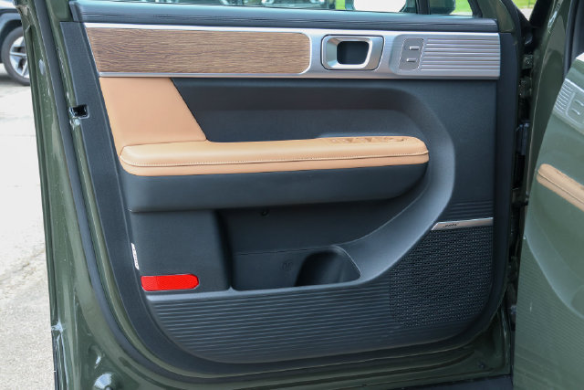 New 2026 Hyundai Santa Fe Limited AWD/4WD image 12