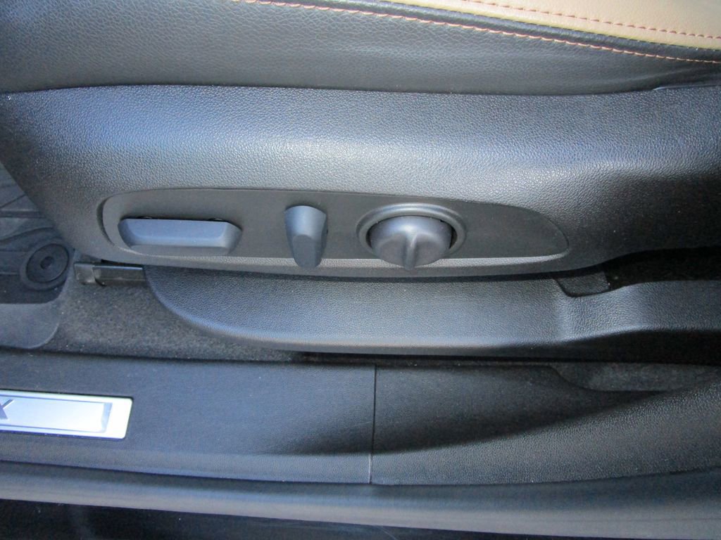 Used 2022 Chevrolet Equinox Premier image 25