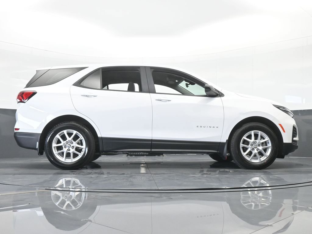 Used 2023 Chevrolet Equinox LS image 60