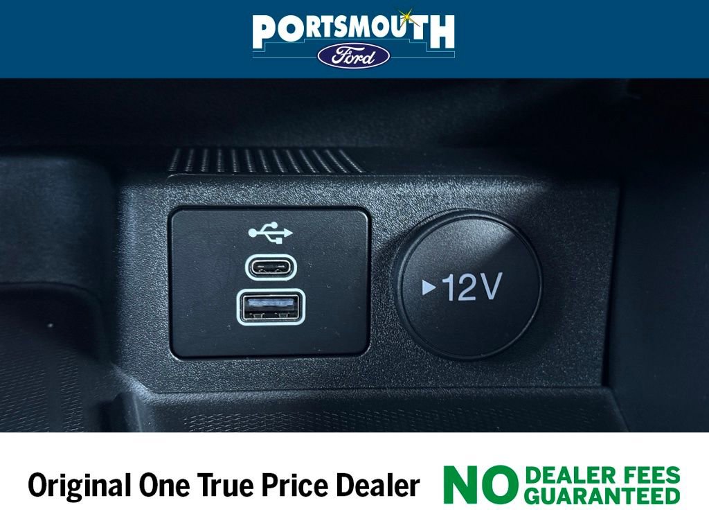 Used 2025 Ford Escape ST-Line Elite w/ Premium Technology Package image 18