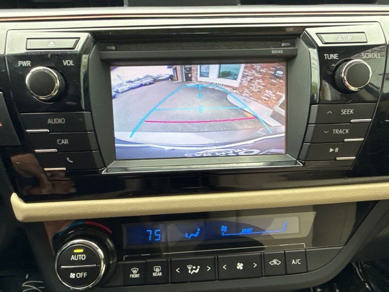 Used 2014 Toyota Corolla LE FWD image 26