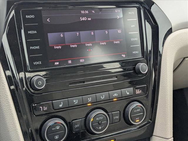 Used 2021 Volkswagen Passat 2.0T SE w/ Luggage Net & Mats Package image 13