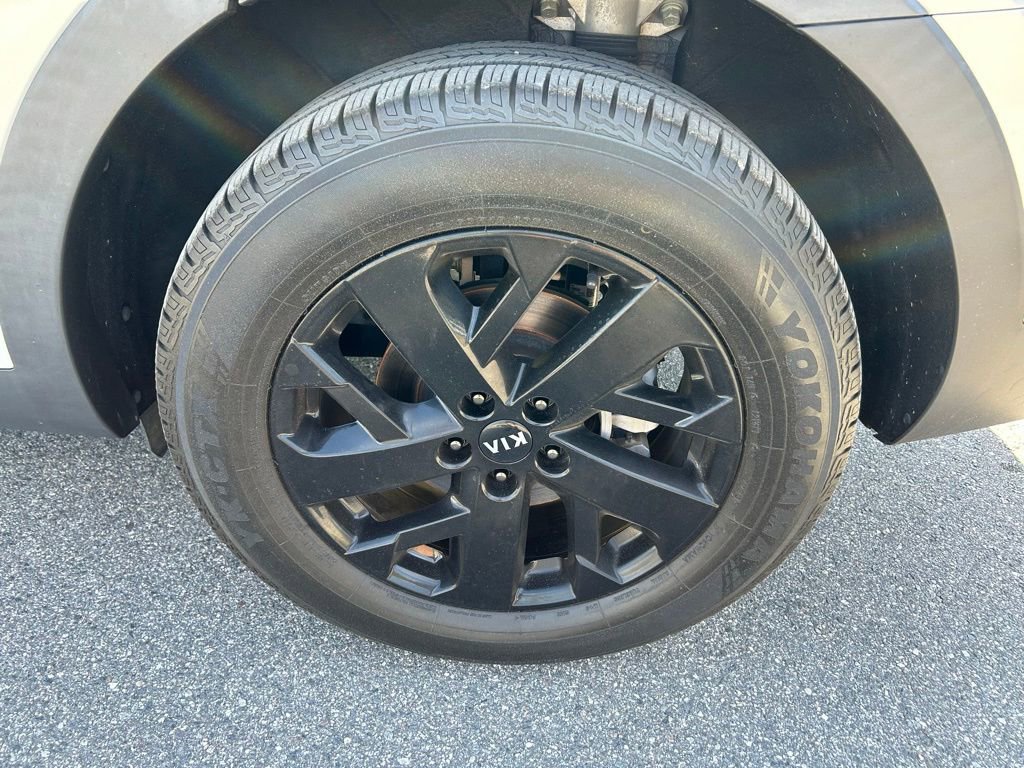 Used 2021 Kia Sorento S image 9