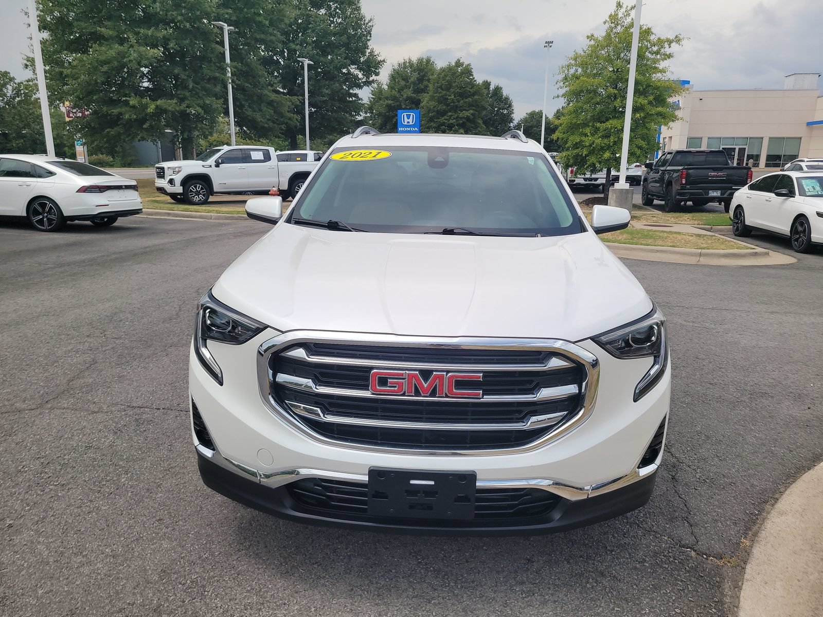 Used 2021 GMC Terrain SLT FWD image 8