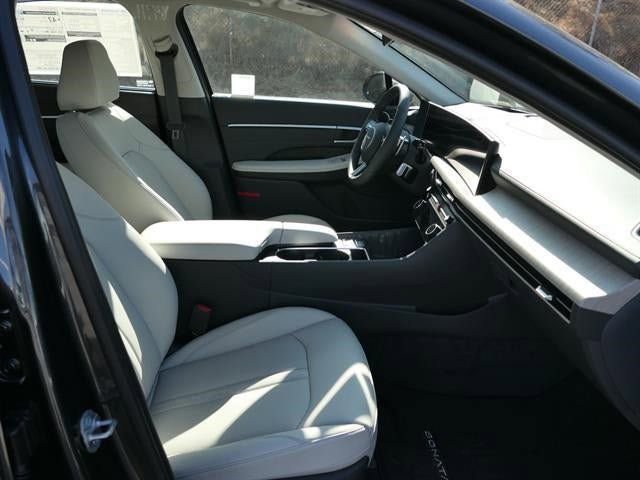 New 2025 Hyundai Sonata Limited image 59