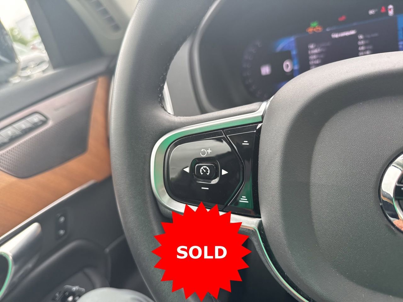 Certified 2023 Volvo XC90 B6 Plus w/ Protection Package Premier image 23