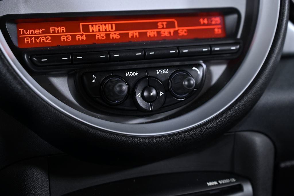 Used 2011 MINI Cooper Hardtop FWD image 16