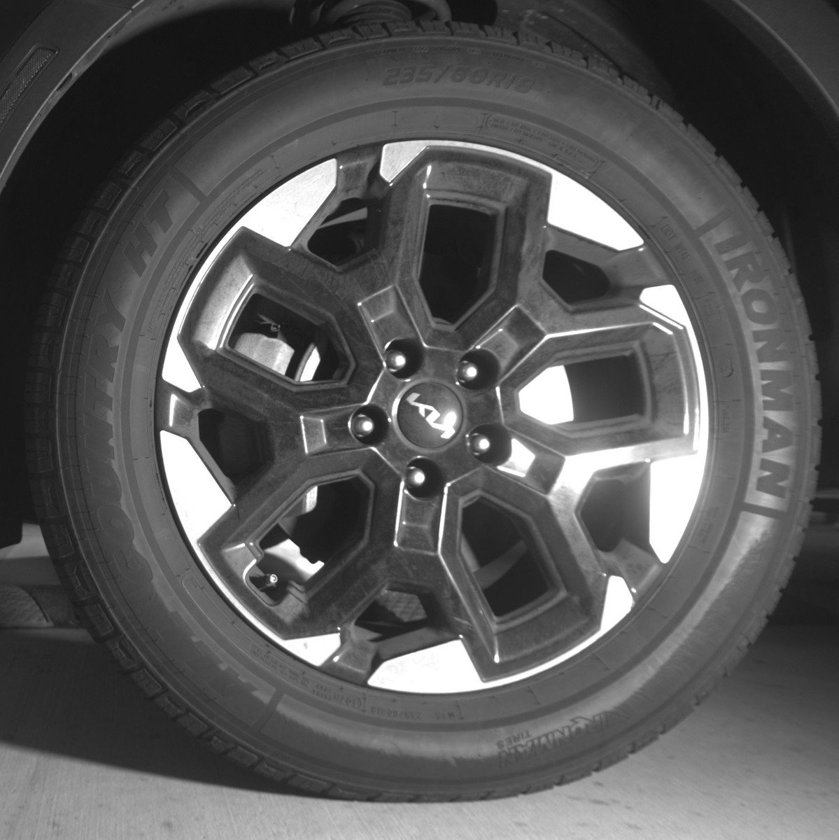 Used 2024 Kia Sorento S image 12