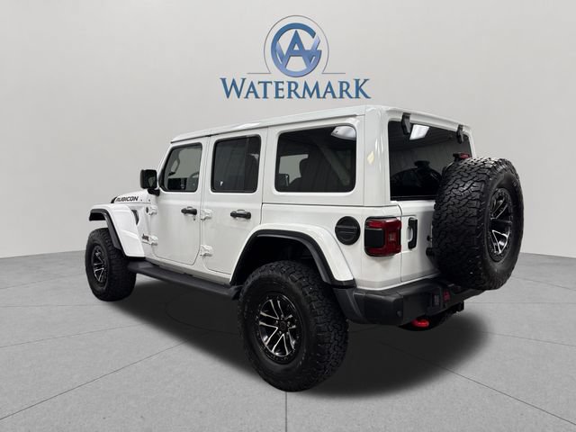 Used 2024 Jeep Wrangler Unlimited Rubicon AWD/4WD image 3