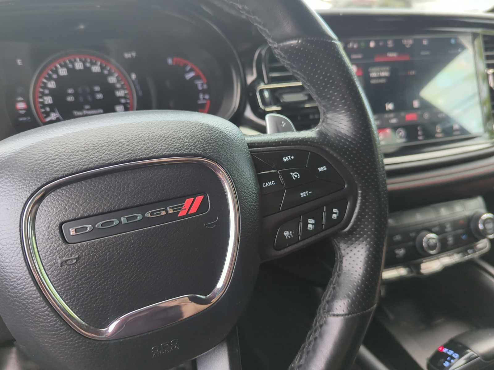 Used 2023 Dodge Durango R/T w/ Tow 'N Go Package AWD/4WD image 18