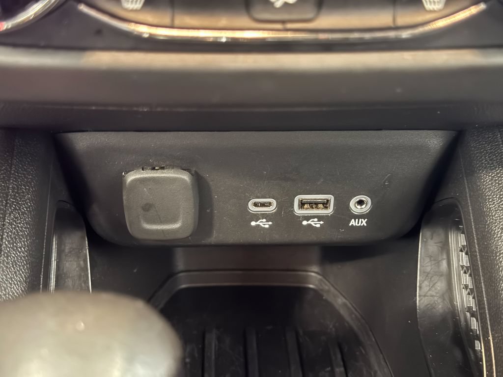Used 2022 Chevrolet TrailBlazer RS FWD image 26