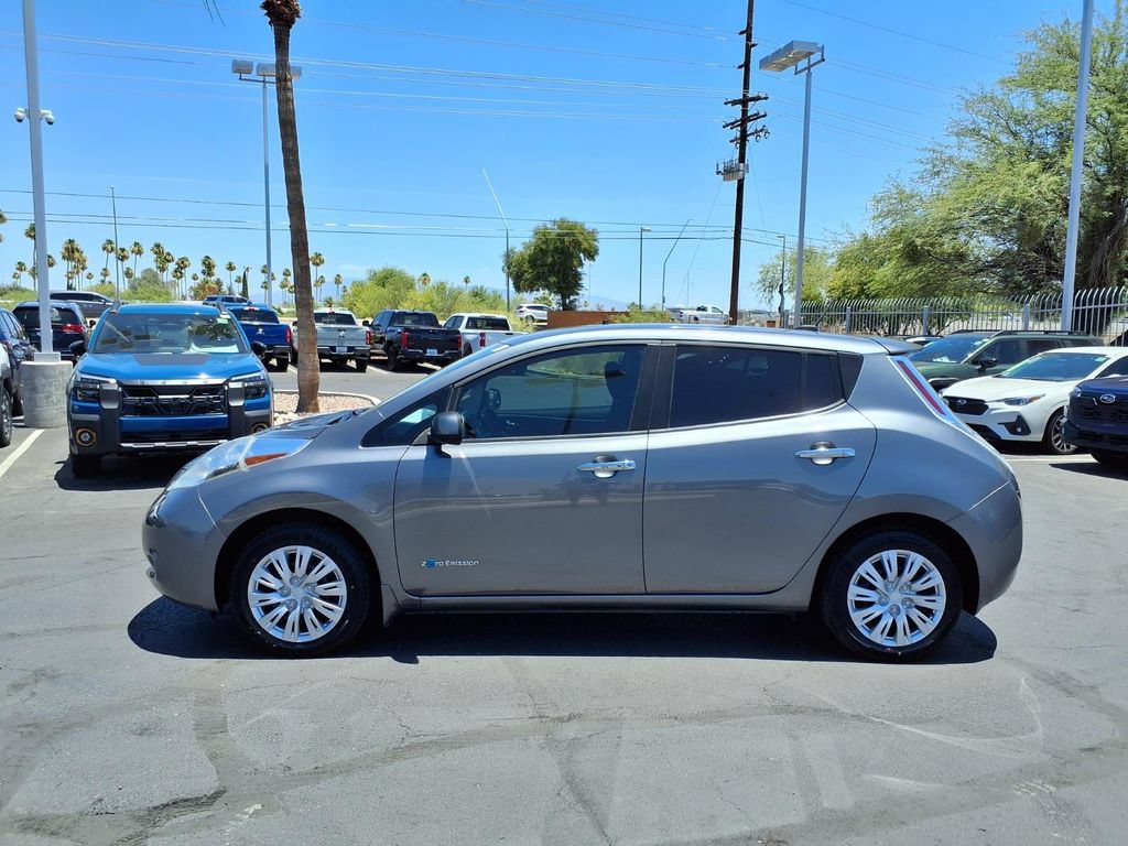 Used 2016 Nissan Leaf S FWD image 13