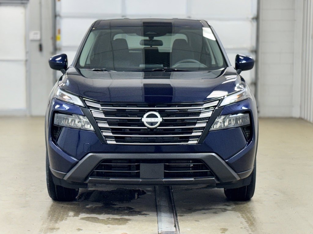 New 2026 Nissan Rogue SV image 2