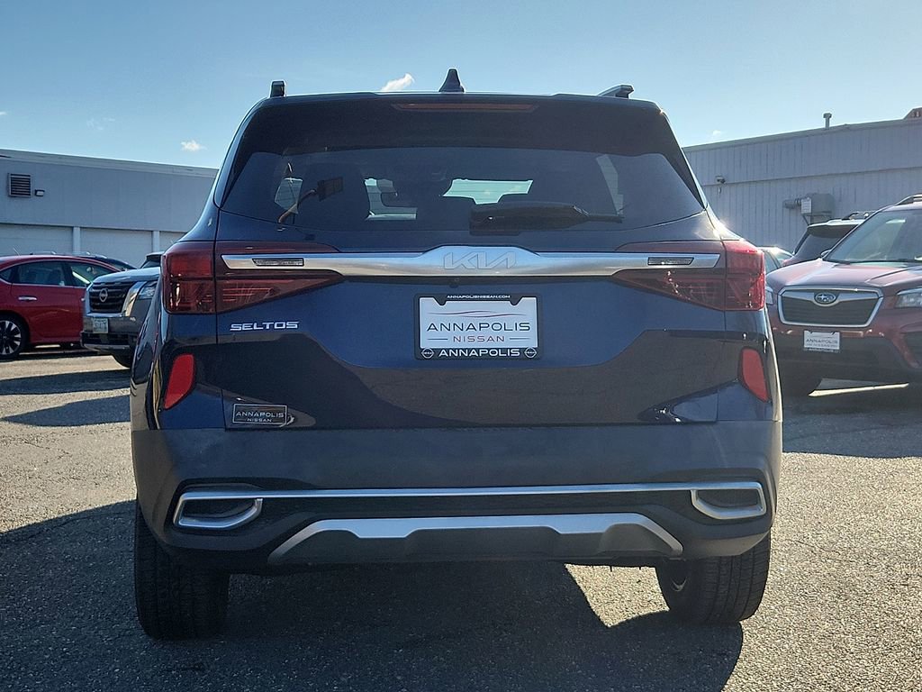 Used 2022 Kia Seltos EX image 5