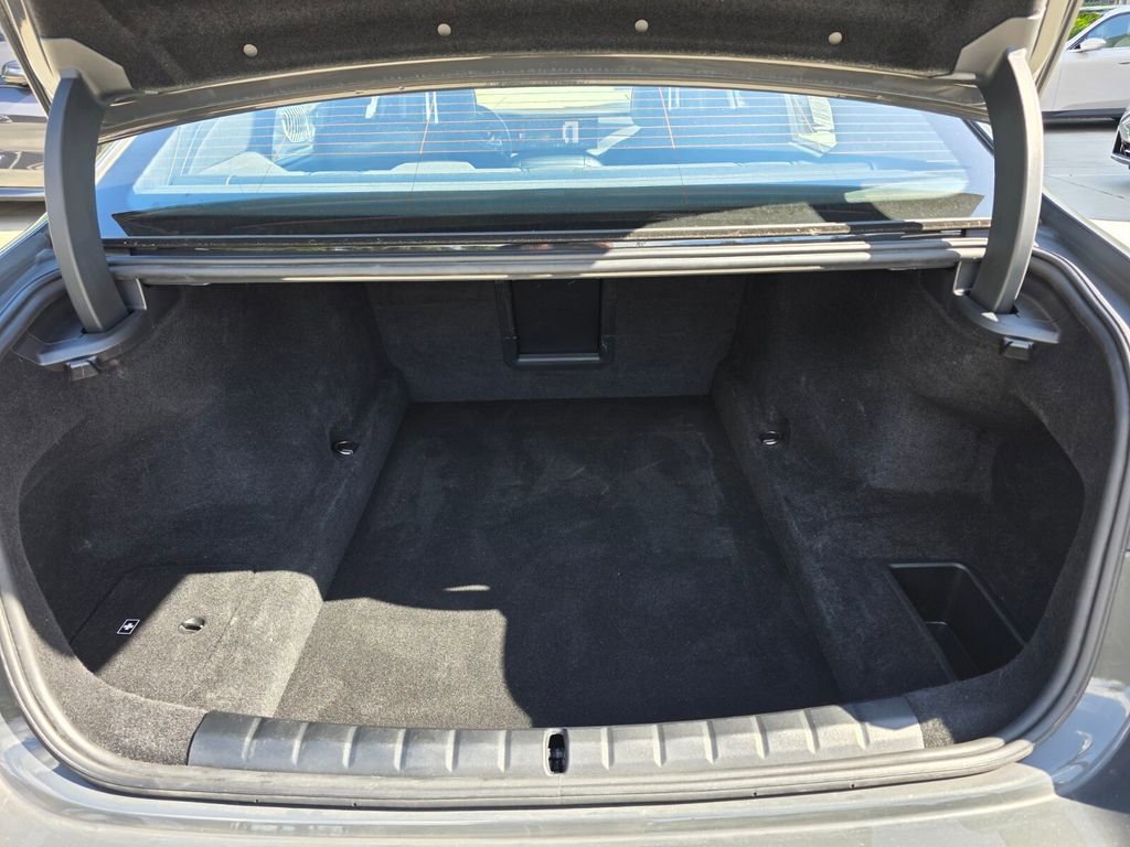 Certified 2023 BMW 760i xDrive w/ Executive Package AWD/4WD image 17