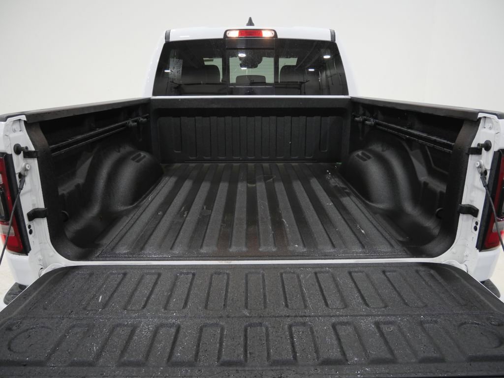 Used 2024 RAM 1500 Laramie AWD/4WD image 21