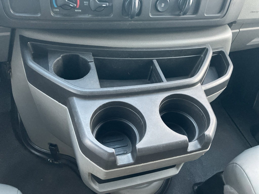 Used 2014 Ford E-350 and Econoline 350 Super Duty image 21