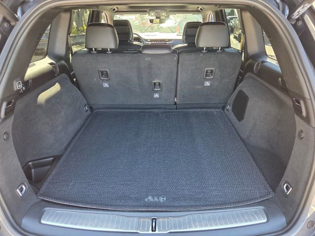 Used 2025 Jeep Grand Cherokee Summit image 29