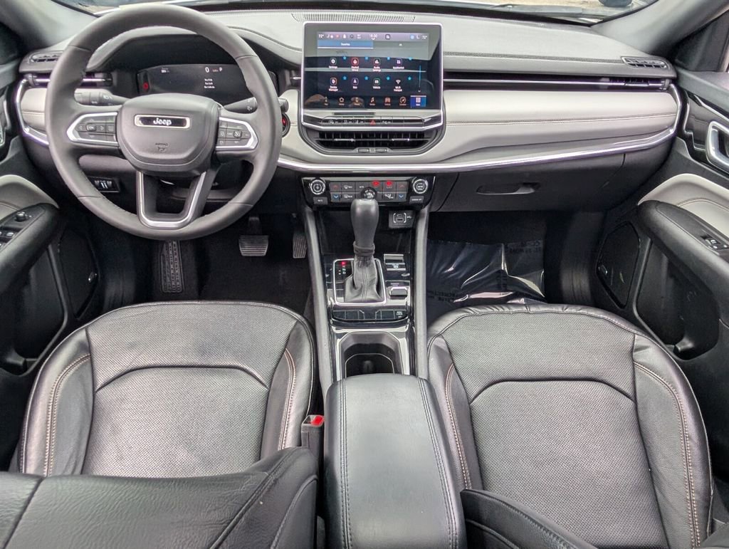 Used 2023 Jeep Compass Limited w/ Elite Group image 15