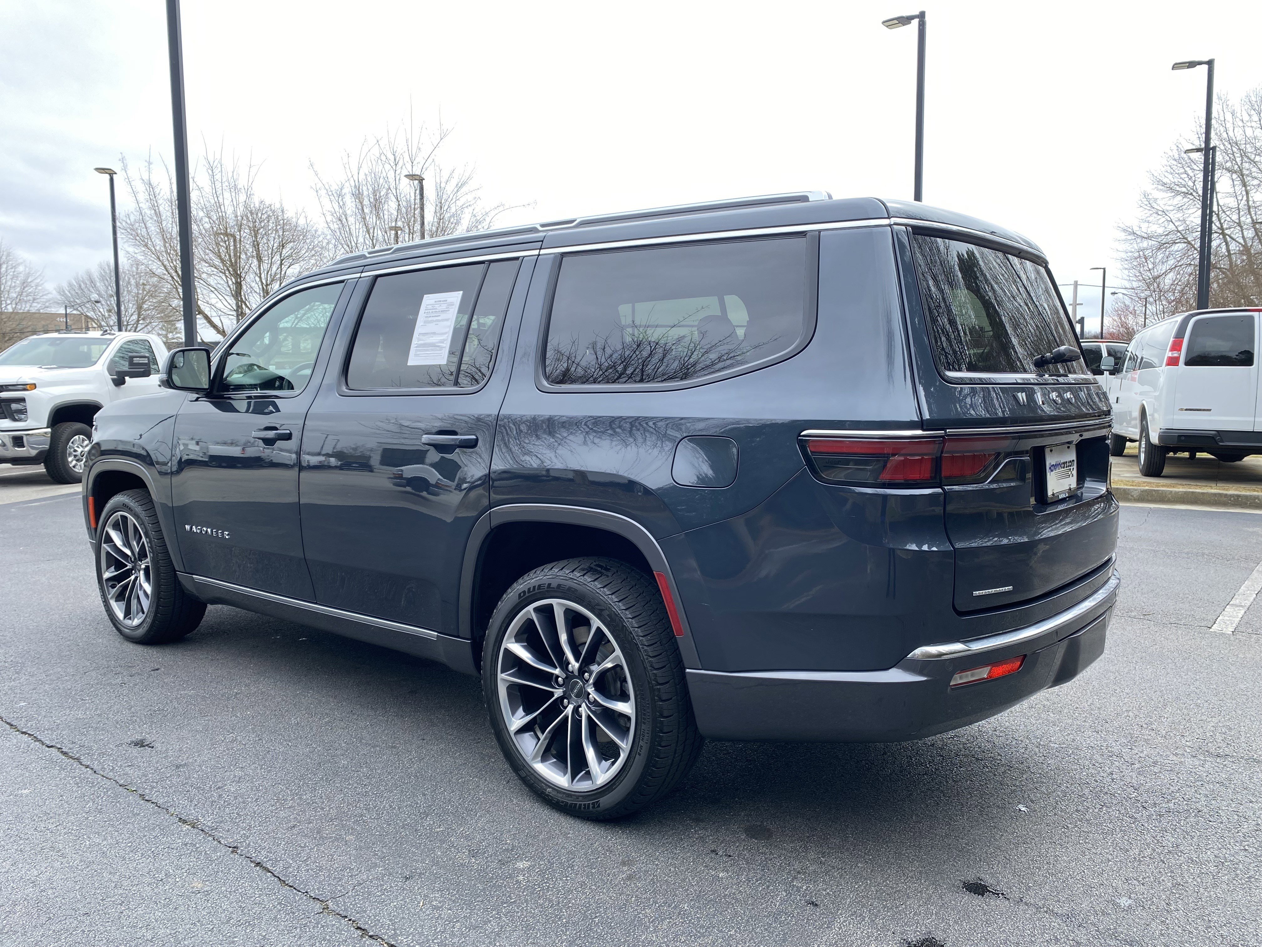 Used 2022 Jeep Wagoneer Series III w/ Premium Group I image 7