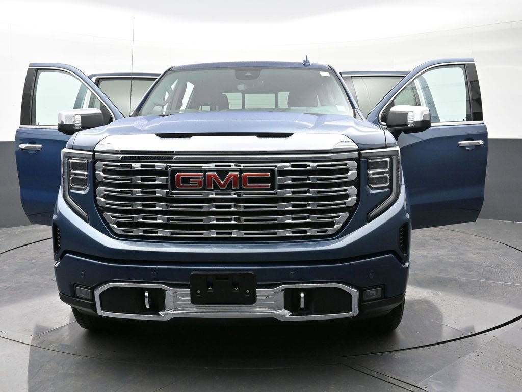 Used 2024 GMC Sierra 1500 Denali w/ Technology Package AWD/4WD image 36
