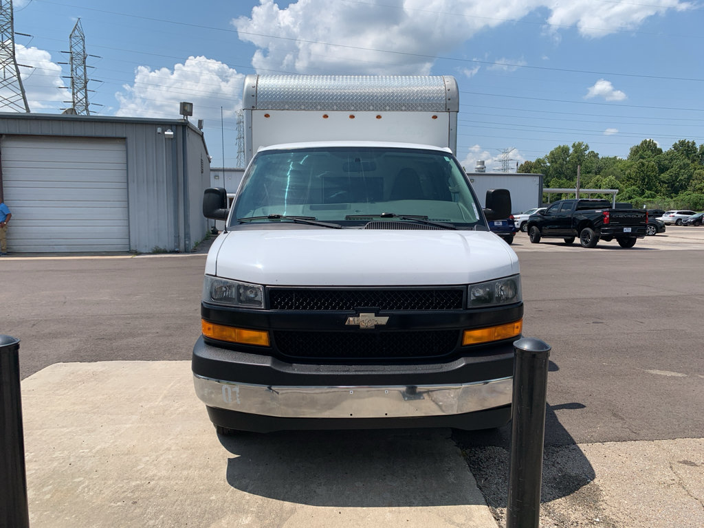 Used 2019 Chevrolet Express 3500 w/ Power Convenience Package RWD image 7