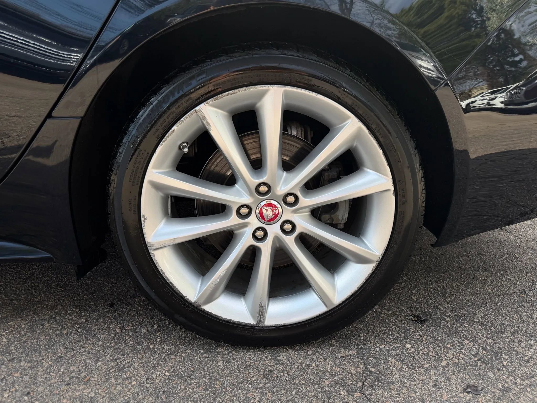 Used 2017 Jaguar XF R-Sport image 36