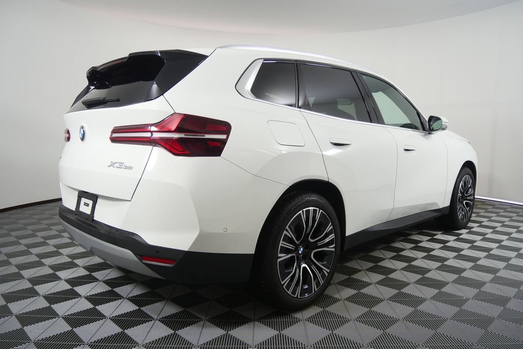 Used 2026 BMW X3 xDrive30 w/ Premium Package AWD/4WD image 3