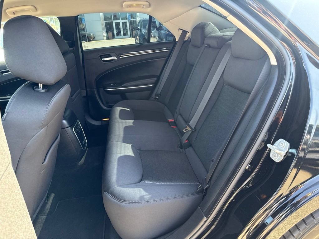 Used 2023 Chrysler 300 Touring w/ Sport Appearance Package RWD image 21