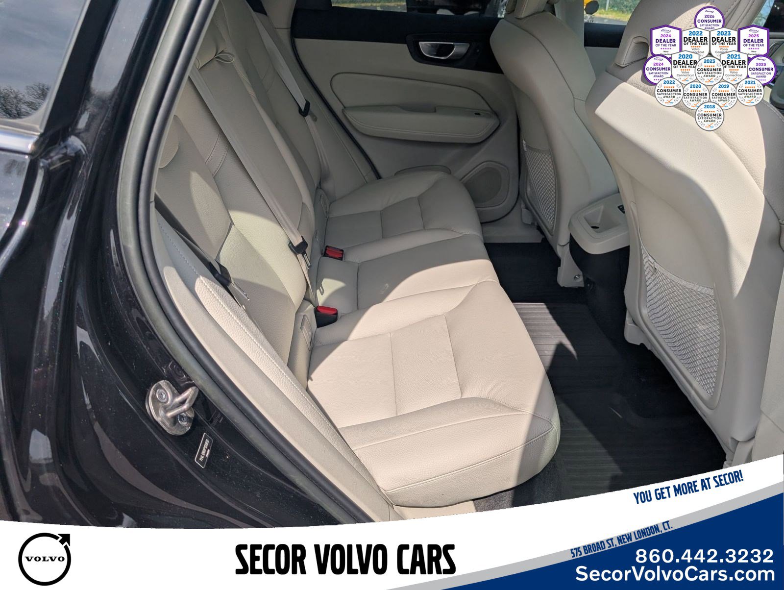 Used 2023 Volvo XC60 B5 Plus w/ Climate Package AWD/4WD image 27