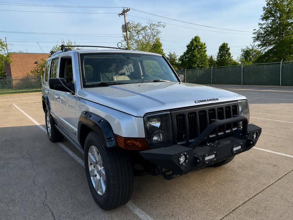 Used 2007 Jeep Commander Limited AWD/4WD image 1