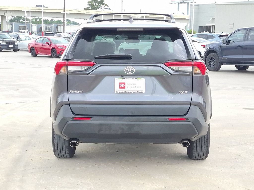 Certified 2023 Toyota RAV4 XLE w/ Convenience Package FWD image 5