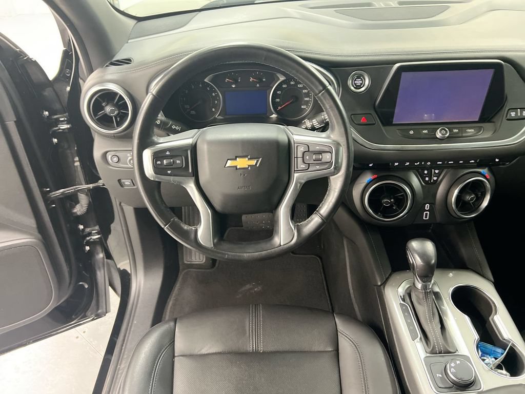 Used 2019 Chevrolet Blazer LT FWD image 19