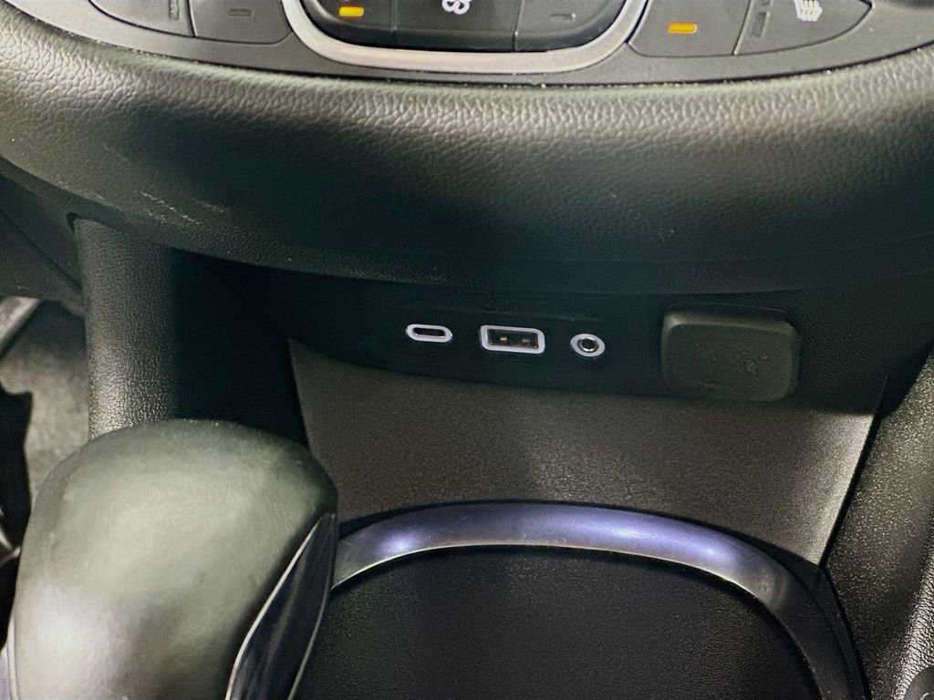 Used 2024 Chevrolet Malibu LT FWD image 32