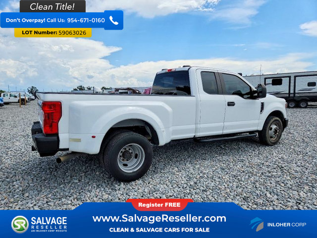 Used 2022 Ford F350 XL w/ Camper Package RWD image 5